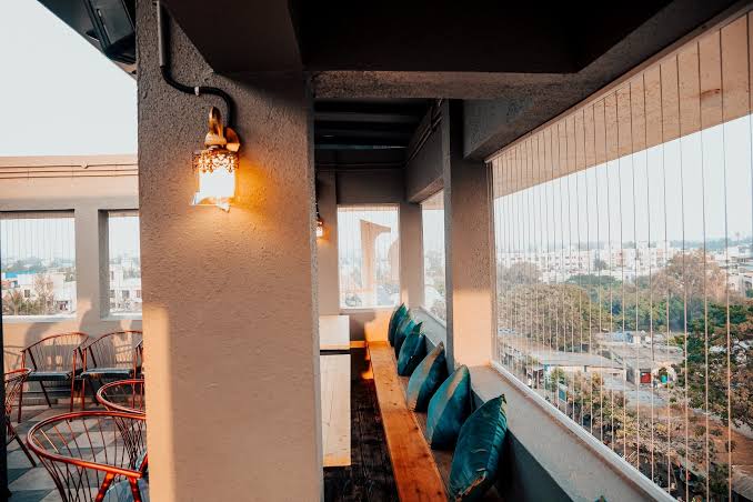 Breeze Cafe Daylight Terrace